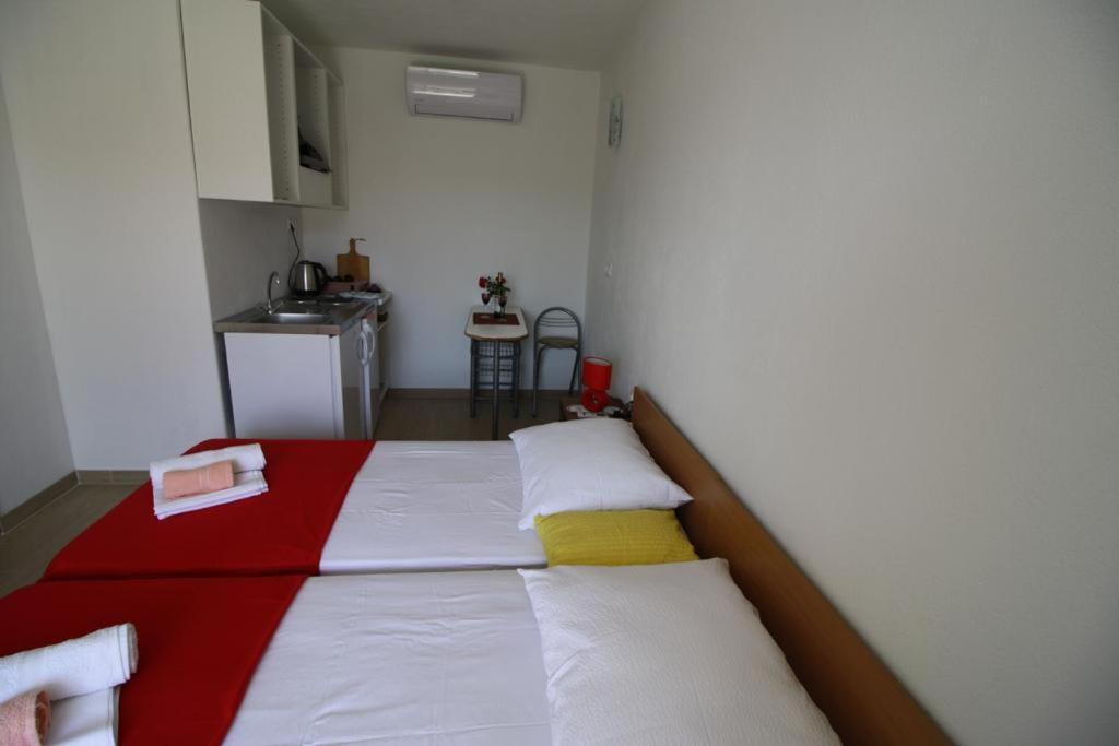 Apartment Gita Sumartin Εξωτερικό φωτογραφία